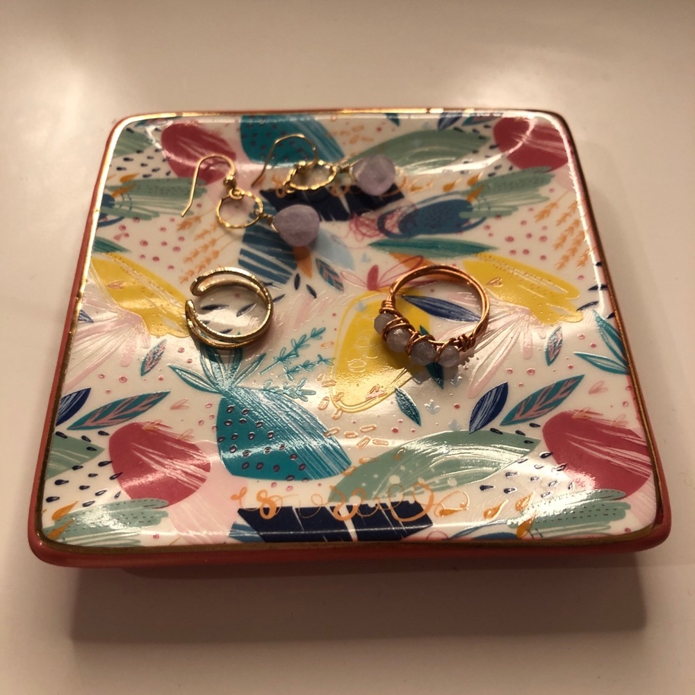 Jewelry holder dish